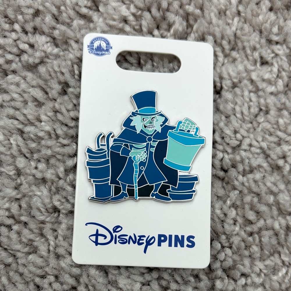 Haunted Mansion Hat Box Ghost Pin